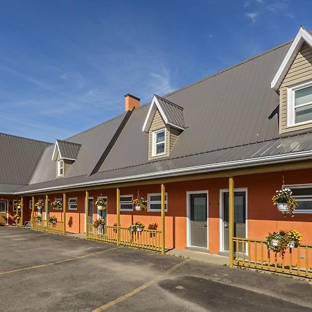 Auberge De L'Anse Рив'єр-дю-Лу Екстер'єр фото